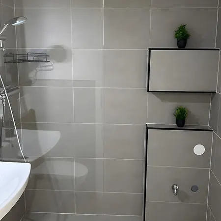 شقة Superior App 229 Mit Pool Und Sauna برونلاغ